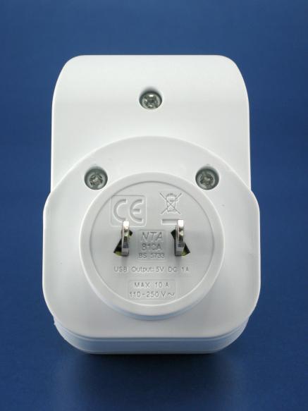 Travel Adaptors - 810 (for Australia & USA)
